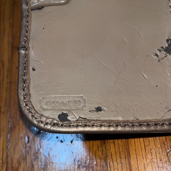 Coach Metallic Gold Leather Wallet - Picture 11 of 16